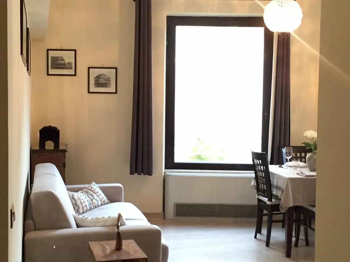 Casa Sangallo Rome 0*,